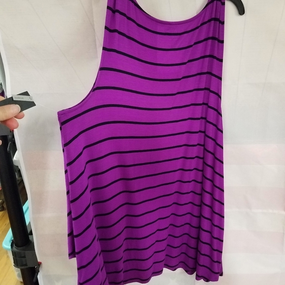 Apt 9 Tulip Hem Tank Orchid & Black Striped - Picture 5 of 6